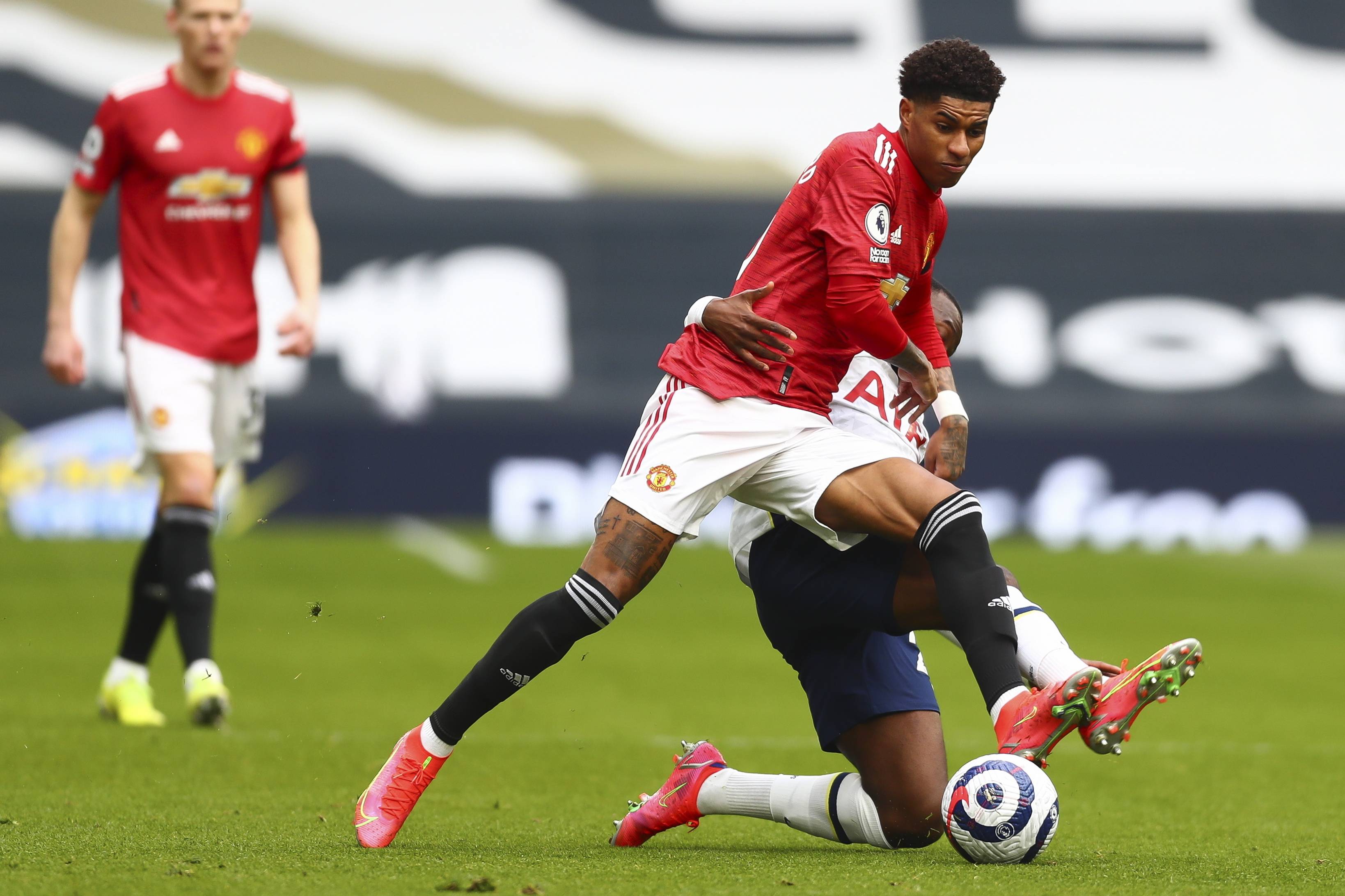 引发了球迷 引发了球迷